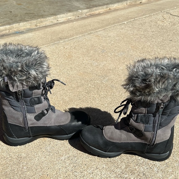 Girls Timberland snow boots sz 4.5 - Picture 2 of 6